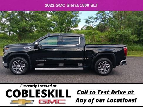 Used 2022 GMC Sierra 1500 SLT w/ SLT Convenience Package AWD/4WD image 7