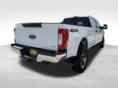 Used 2017 Ford F350 XLT w/ Camper Package AWD/4WD image 5