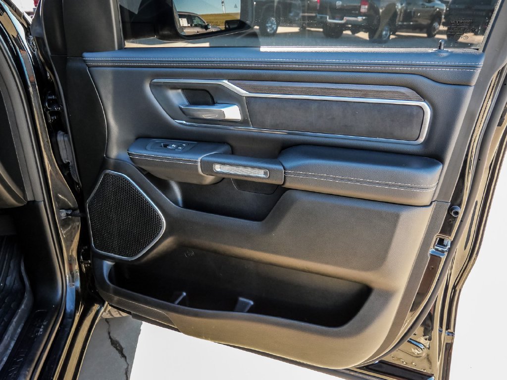 Used 2025 RAM 1500 Laramie w/ Sport Appearance Package AWD/4WD image 22