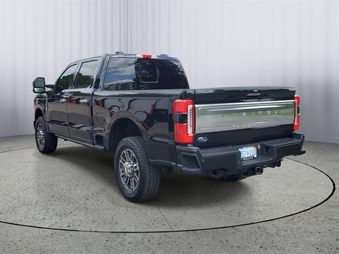 Used 2023 Ford F250 Limited w/ FX4 Off-Road Package image 3