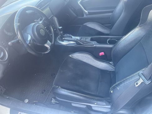 Used 2018 Toyota 86 image 14