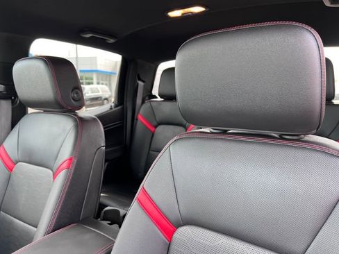 Used 2023 Chevrolet Colorado Z71 w/ Z71 Convenience Package 2 AWD/4WD image 16
