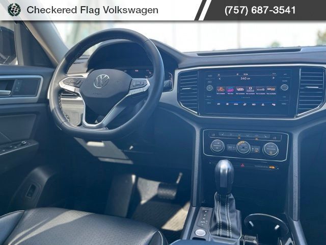 Used 2023 Volkswagen Atlas SE w/ Black Wheel Package FWD image 30