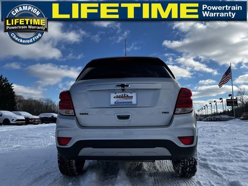 Certified 2022 Chevrolet Trax LT w/ Redline Edition image 9