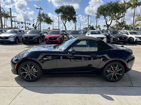 New 2026 MAZDA MX-5 Miata Grand Touring RWD image 11