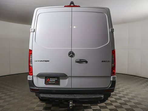Used 2024 Mercedes-Benz Sprinter 2500 image 9
