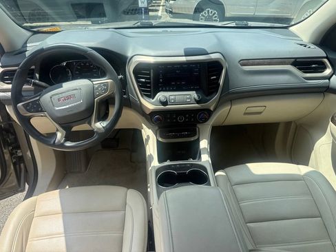 Used 2022 GMC Acadia Denali w/ Denali Technology Package AWD/4WD image 14