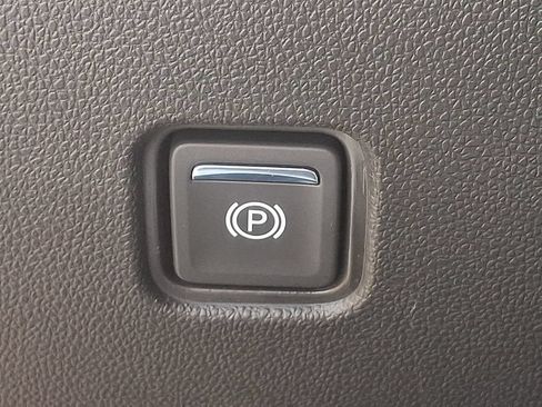 Used 2020 Chevrolet Blazer LT AWD/4WD image 23