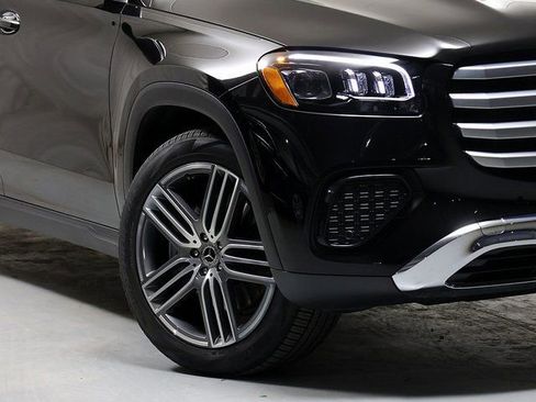 Certified 2026 Mercedes-Benz GLS 450 4MATIC image 3