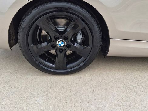 Used 2010 BMW 135i Convertible RWD image 23