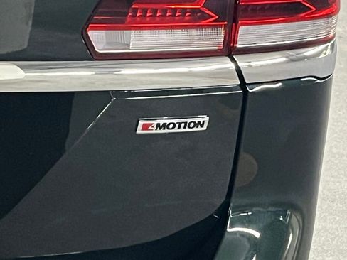 Used 2021 Volkswagen Atlas SEL Premium image 38