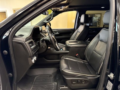 Used 2021 GMC Yukon SLT w/ SLT Luxury Plus Package AWD/4WD image 20