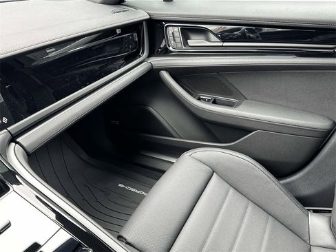 New 2026 Porsche Panamera 4 E-Hybrid image 29