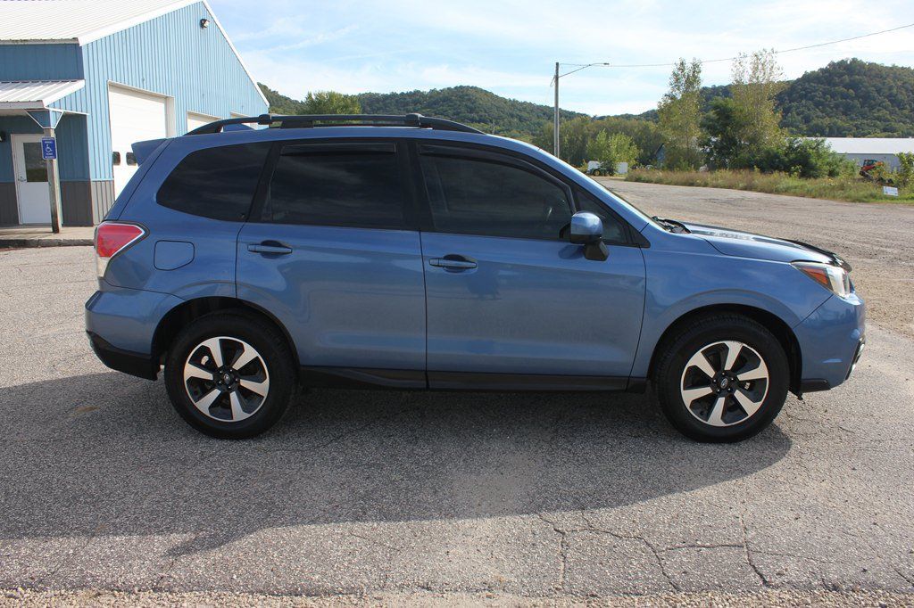 Used 2018 Subaru Forester 2.5i Premium w/ Popular Package #2A AWD/4WD image 4
