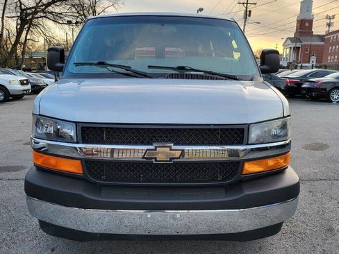 Used 2018 Chevrolet Express 3500 LT w/ LT Preferred Equipment Group image 5