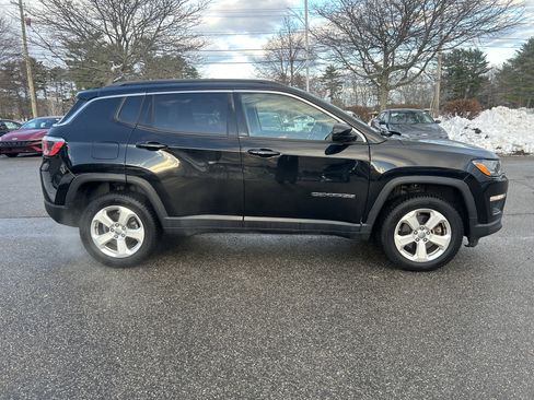 Used 2019 Jeep Compass Latitude w/ Popular Equipment Group image 4