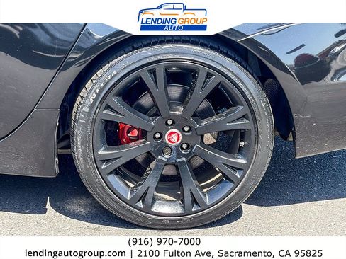 Used 2017 Jaguar XJ L Portfolio RWD image 10