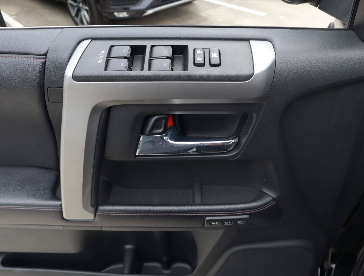 Used 2016 Toyota 4Runner Limited AWD/4WD image 43