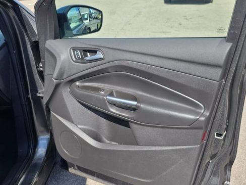 Used 2018 Ford Escape SEL image 40