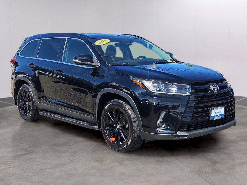 Used 2019 Toyota Highlander SE AWD/4WD image 3