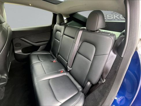 Used 2023 Tesla Model Y Long Range AWD/4WD image 25