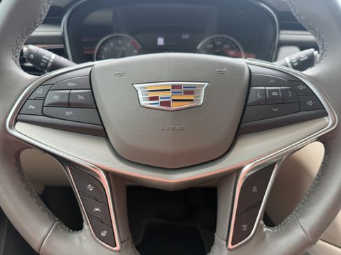 Certified 2024 Cadillac XT5 Premium Luxury FWD image 27