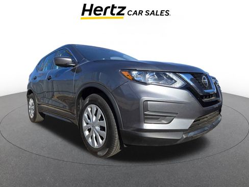 Used 2020 Nissan Rogue S image 1