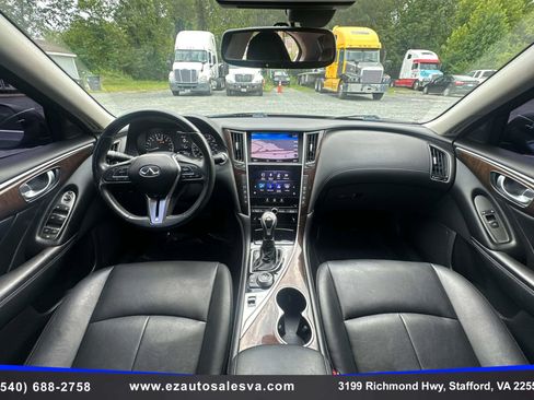 Used 2018 INFINITI Q50 Luxe w/ Essential Package (3.0T Luxe) AWD/4WD image 22