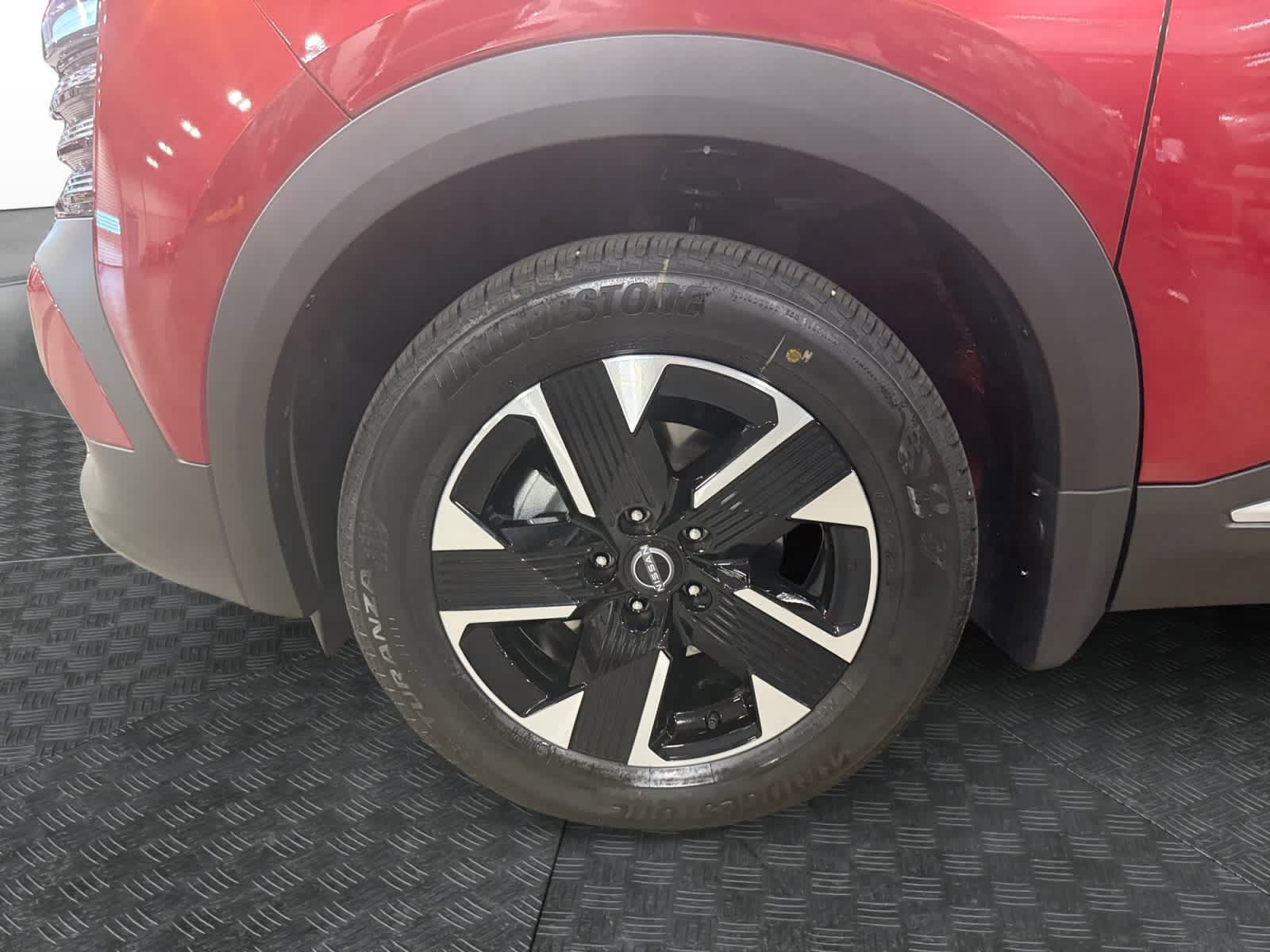 Used 2026 Nissan Kicks SV w/ Cold Weather Package AWD/4WD image 15