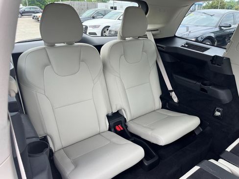 Used 2019 Volvo XC90 T6 Momentum w/ Advanced Package AWD/4WD image 19