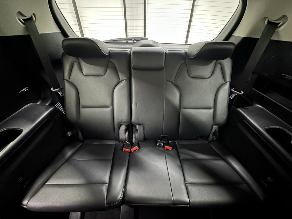 Used 2025 Kia Telluride S AWD/4WD image 19