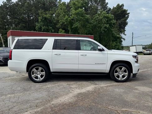 Used 2019 Chevrolet Suburban LT AWD/4WD image 2