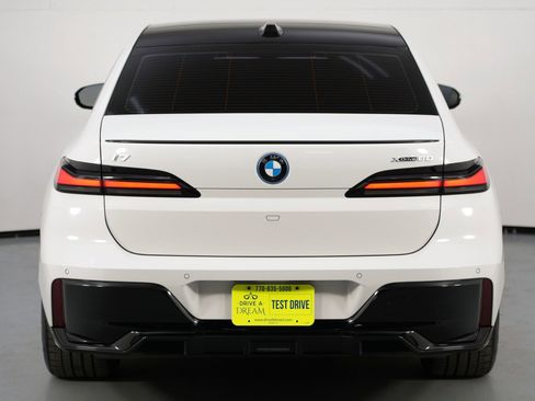 Used 2023 BMW i7 xDrive60 w/ Executive Package 2 image 64