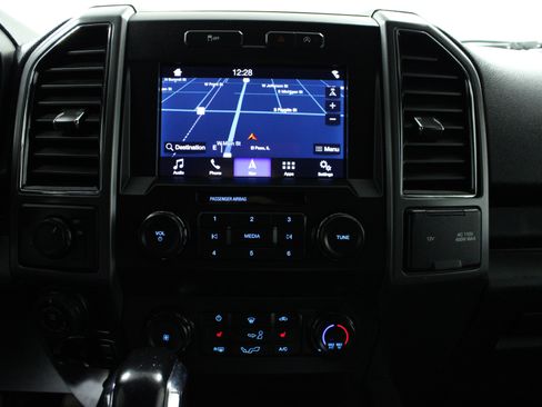 Used 2019 Ford F150 XLT w/ Equipment Group 302A Luxury image 23