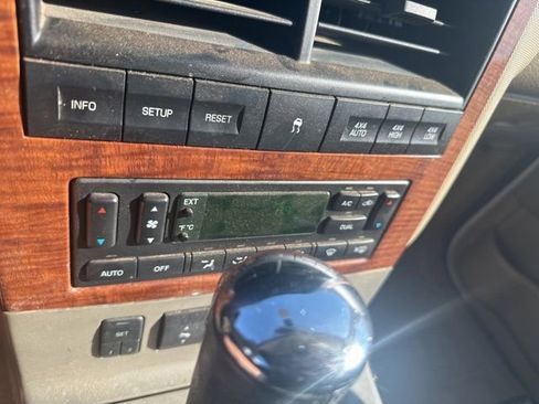 Used 2007 Ford Explorer Eddie Bauer image 13