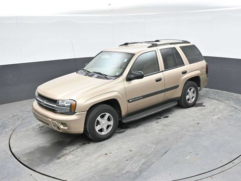 Used 2004 Chevrolet TrailBlazer LS w/ LS Preferred Equipment Group AWD/4WD image 15
