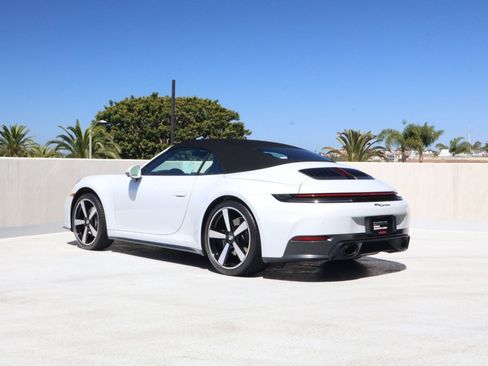 Certified 2025 Porsche 911 Carrera RWD image 3
