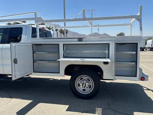 New 2025 Ford F350 XL w/ XL Chrome Package image 23