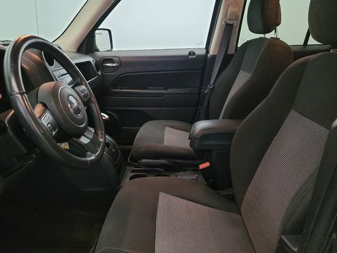 Used 2016 Jeep Patriot Latitude image 17