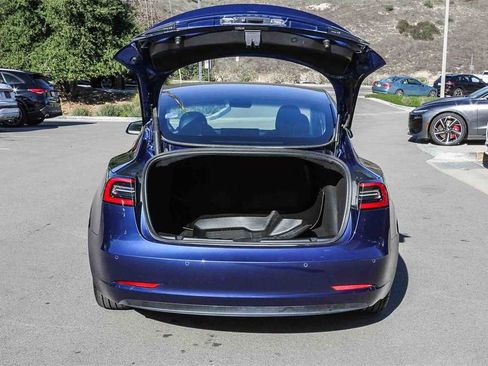 Used 2021 Tesla Model 3 Standard Range Plus image 26