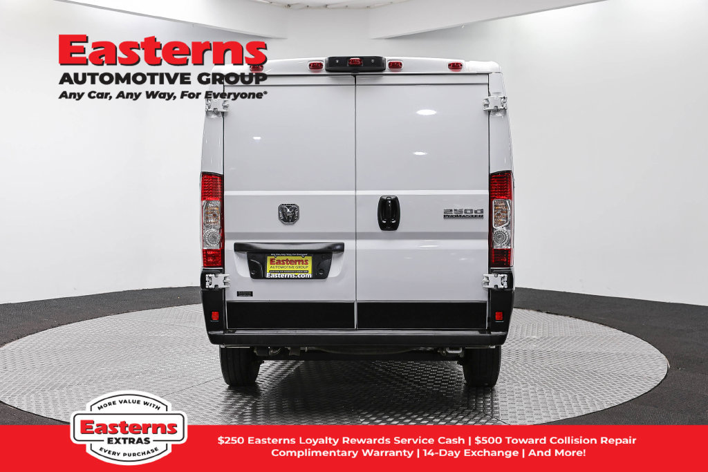Used 2025 RAM ProMaster 2500 w/ Convenience Group FWD image 7