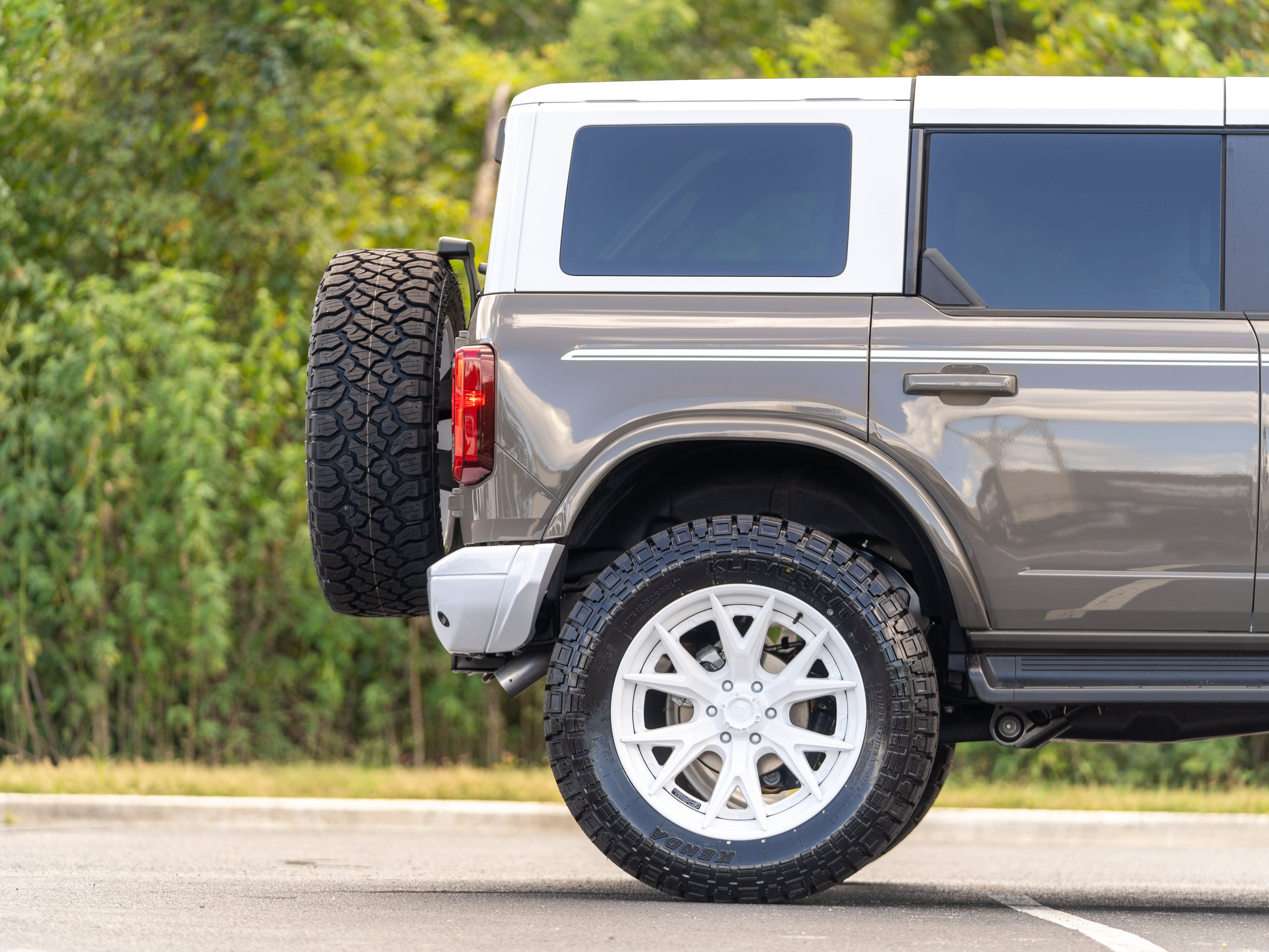 Used 2026 Ford Bronco Heritage Edition AWD/4WD image 6