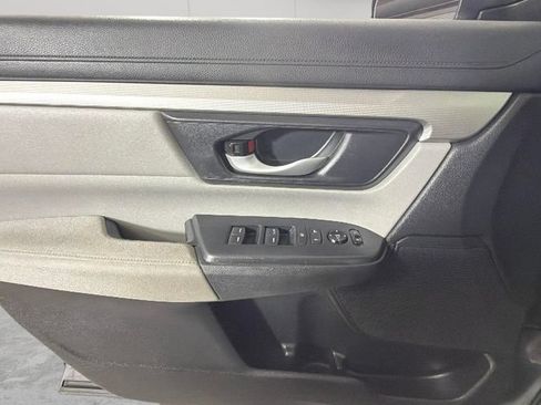 Used 2017 Honda CR-V LX image 25