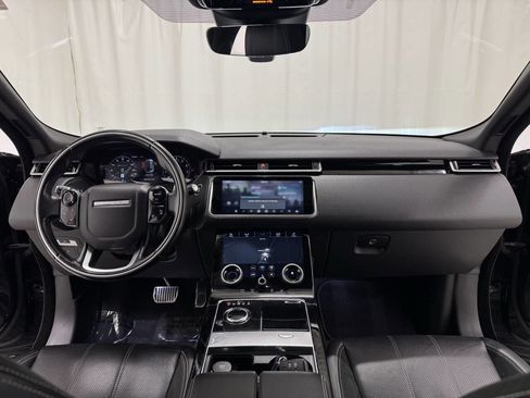 Used 2018 Land Rover Range Rover Velar R-Dynamic SE image 14