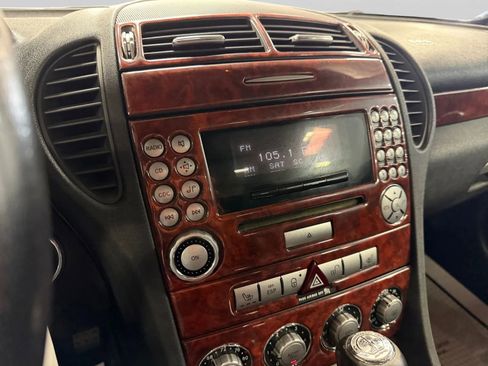 Used 2005 Mercedes-Benz SLK 55 AMG image 29