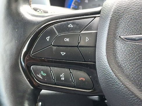 Certified 2018 Chrysler Pacifica Touring-L Plus FWD image 25
