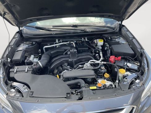 Used 2022 Subaru Outback Touring AWD/4WD image 9