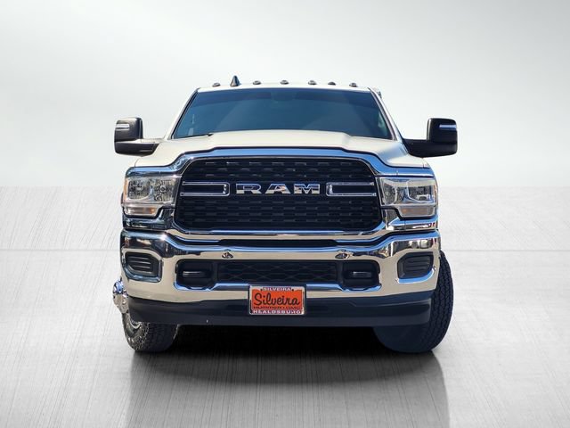 Used 2024 RAM 3500 SLT w/ Quick Order Package 2YG SLT AWD/4WD image 2