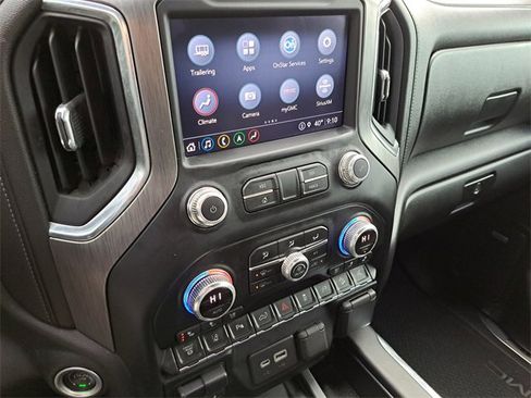 Used 2022 GMC Sierra 2500 Denali w/ Denali Ultimate Package image 6