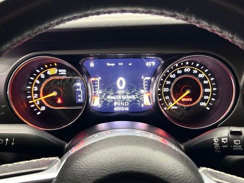 Used 2019 Jeep Wrangler Unlimited Sahara w/ Safety Group image 27